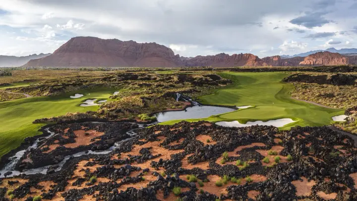 Black Desert Golf Course near The Rad Retreat