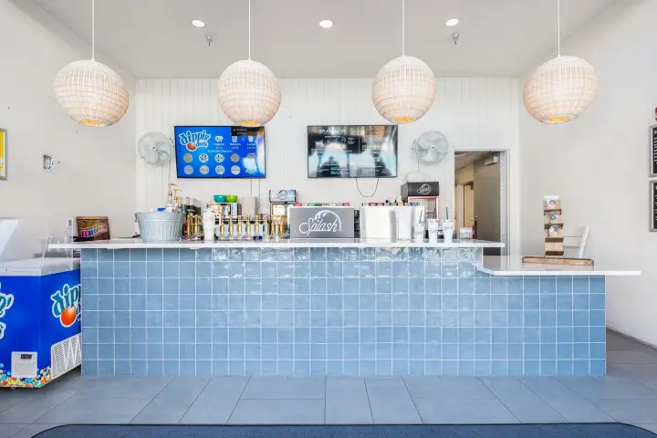Splash Lounge at Desert Color